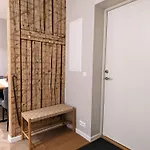 Mere - Private Yard, Sauna And Pet Friendly Apartament