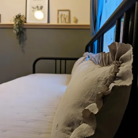 Mere Apartment - Private Yard, Sauna And Pet Friendly