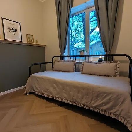 Mere - Private Yard, Sauna And Pet Friendly Apartment