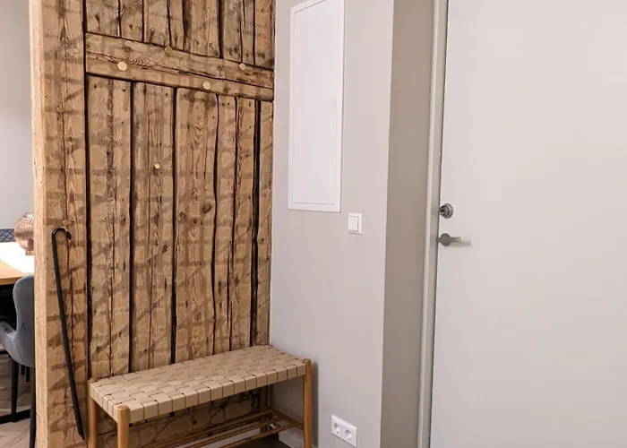 Mere - Private Yard, Sauna And Pet Friendly Apartament