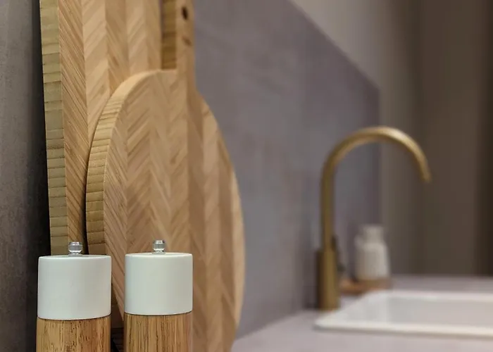 Mere - Private Yard, Sauna And Pet Friendly Apartament Parnawa