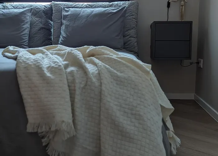 Mere - Private Yard, Sauna And Pet Friendly * Parnawa