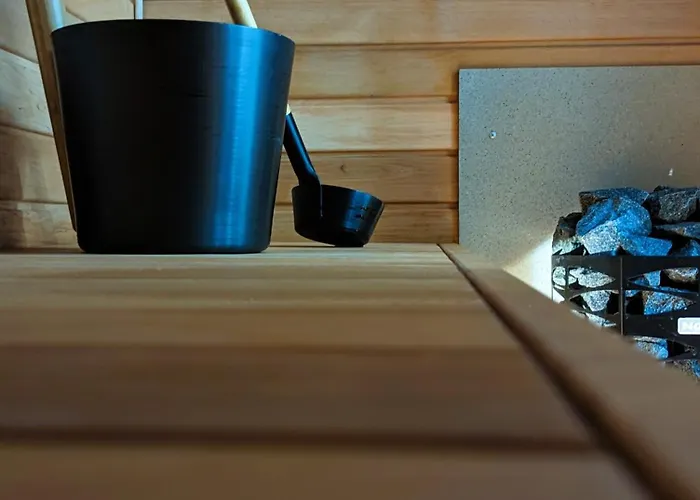 Mere - Private Yard, Sauna And Pet Friendly * Parnawa