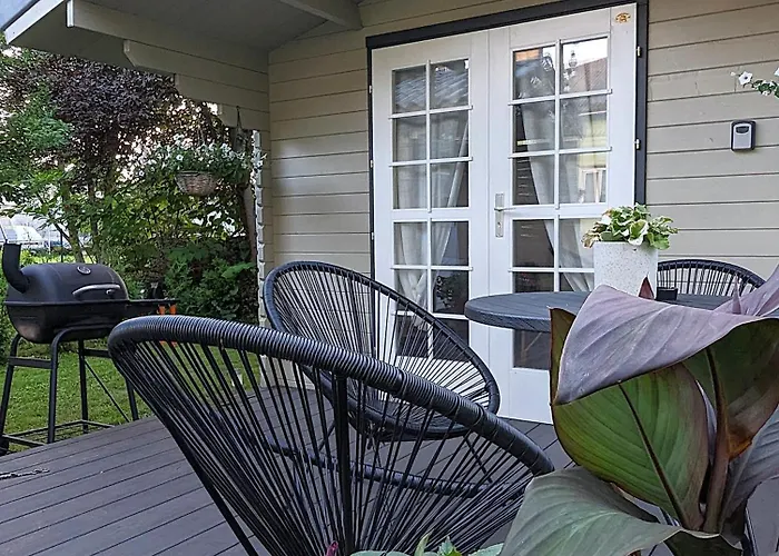 Mere - Private Yard, Sauna And Pet Friendly * Parnawa